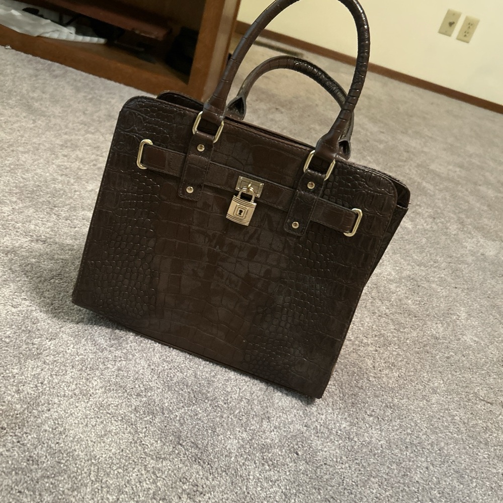 Elegant Brown Crocodile-Embossed Men's Bag